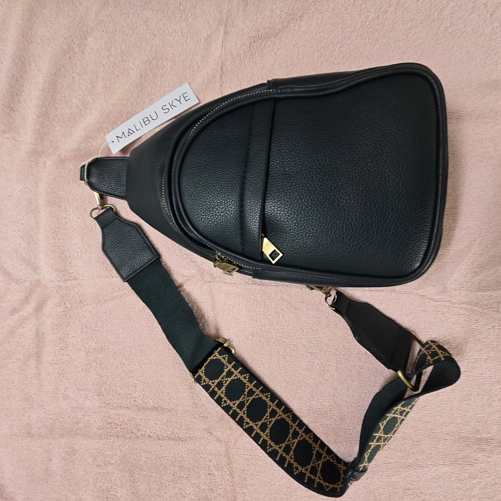 Malibu Skye Dark Green Crossbody Bag NWT
